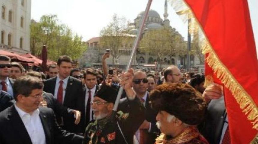 Davutoğlu Trafiğe Girdi, Yarımada Turu Attı (1)