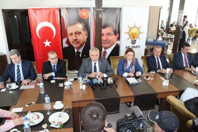 Ak Parti Adayları Basın İle Bir Araya Geldi 2
