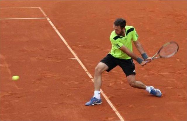 4'üncü Mersin Cup Atp Challenger Tenis Turnuvası'nda Marsel İlhan Adını Finale Yazdırdı