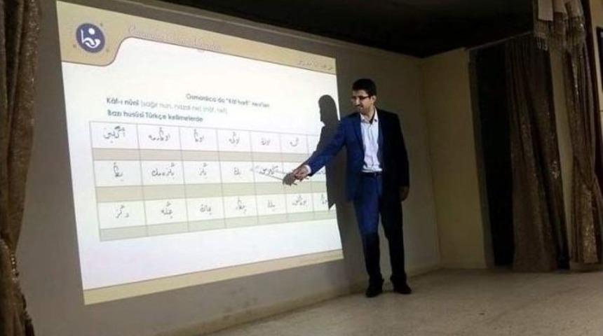 G&ouml;lbaşı&rsquo;nda &Ouml;ğretmenler Osmanlıca T&uuml;rk&ccedil;esi &Ouml;ğreniyor