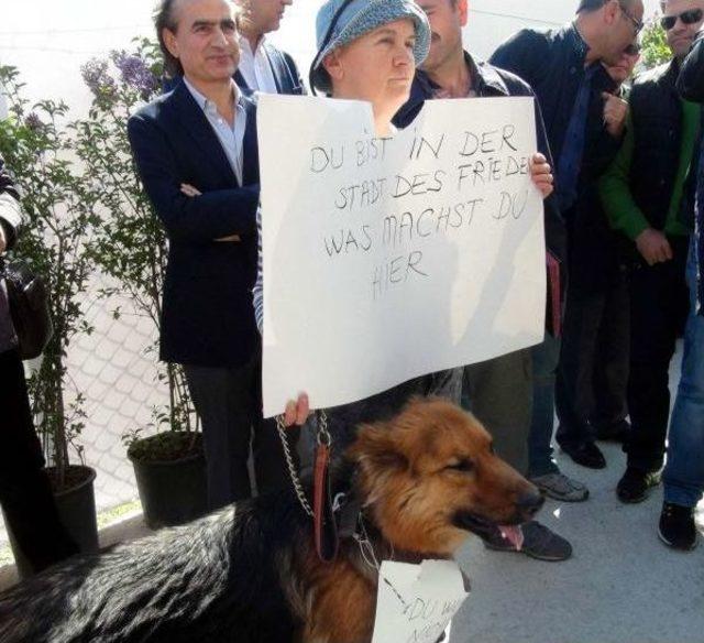 Avusturyalı Sanat&ccedil;ıdan  savaşa Hayır Anıtı  Sergisi 2