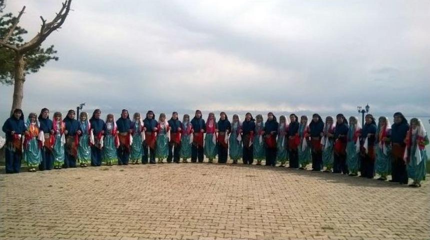 Yenimahalle, Bitlis&rsquo;te Halaya Durdu