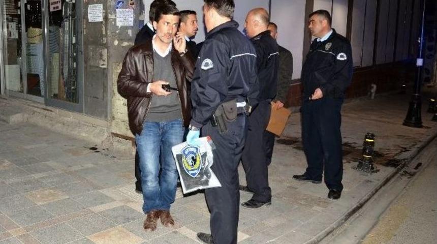 Polisi G&ouml;r&uuml;nce Esrarı Atıp Ka&ccedil;tılar