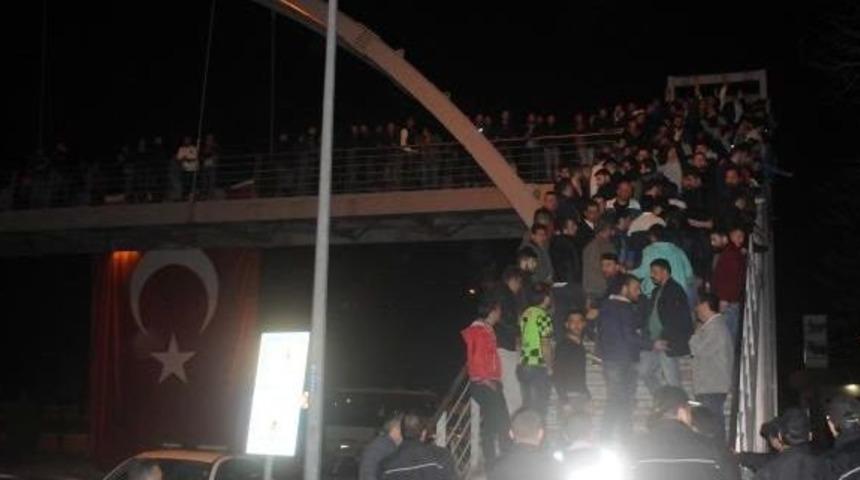 Giresun'da Dhkp- C'li Ter&ouml;ristin Mezar Ziyaretinde Olay &Ccedil;ıktı