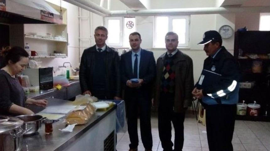 Burhaniye&rsquo;de Kantinler Denetlendi