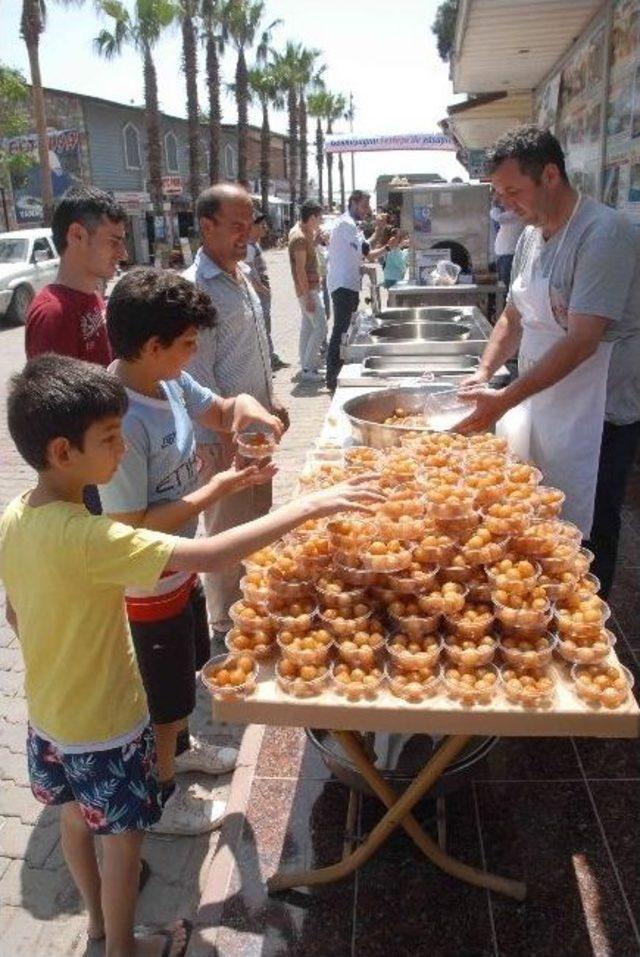 Ölüdeniz Turizm Kooperatifi Sezon Öncesi Lokma Dağıttı