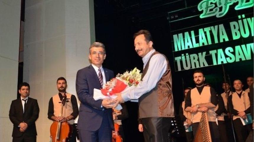 &ldquo;efendim (s.a.v)&rdquo; Konseri B&uuml;y&uuml;k Beğeni Topladı