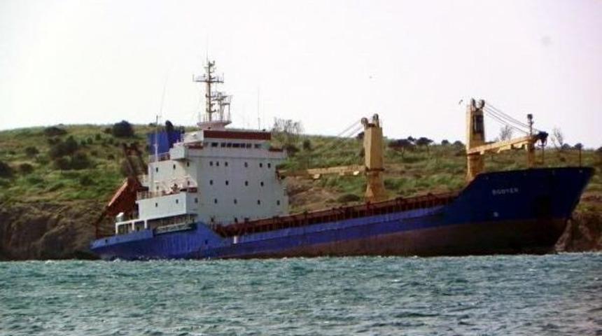 Hacizli Gemi 'bodyer' Tekrar Sürüklenince Karaya Oturtuldu