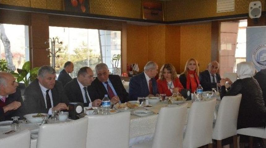 Ortahisar Belediye Başkanı Gen&ccedil;, Meclis &Uuml;yeleriyle Bir Araya Geldi