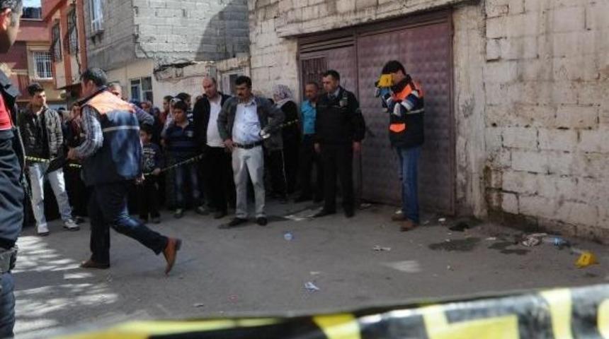 Sokakta G&ouml;ğs&uuml;ne Kurşun Isabet Eden Minik Pınar &Ouml;ld&uuml;