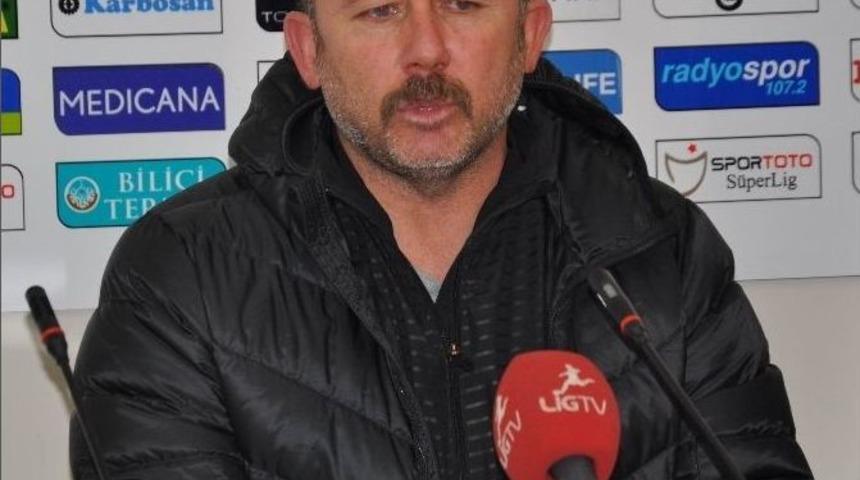 Medicana Sivasspor Evinde Balıkesirspor&rsquo;a Takıldı