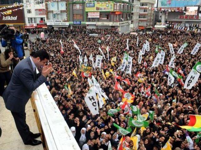 Fotoğraflar // Selahattin Demirtaş: Biz Nihai Olarak Silahların Gündemden Çıkmasını Istiyoruz