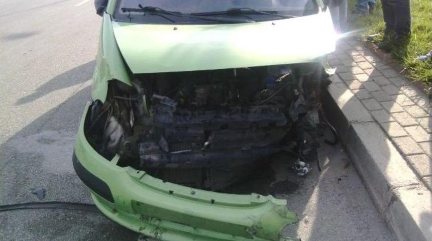 Salihli&rsquo;de Kaza: 4 Yaralı