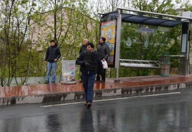 Fotoğraflar // Mhp Seçim İrtibat Bürosu Yakınında Silah Sesleri