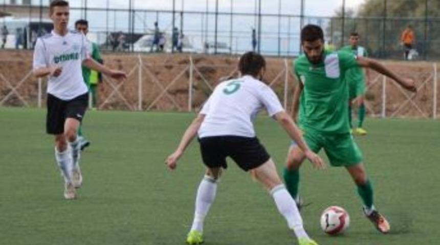 Bal Ligi&rsquo;ne Y&uuml;kselme Ma&ccedil;ında G&uuml;len Taraf Yeşilyurtspor Oldu