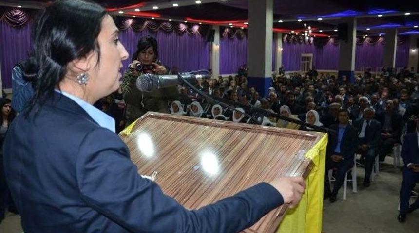 Hdp Eş Genel Başkanı Y&uuml;ksekdağ, Y&uuml;ksekova&rsquo;da Dayanışma Yemeğine Katıldı