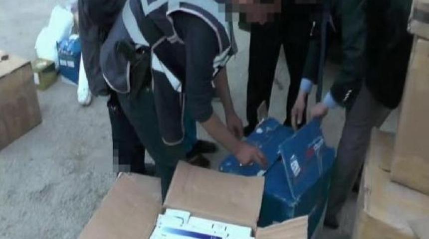Kargo Kamyonunda Ka&ccedil;ak Sigara Sevkiyatı