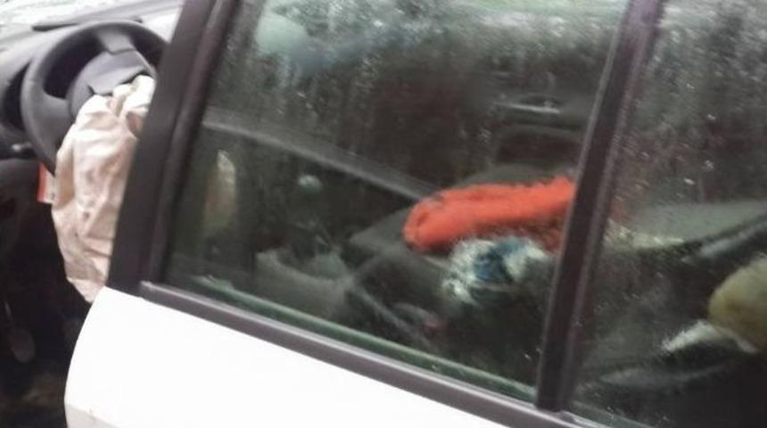 Ak&ccedil;akoca&rsquo;da Trafik Kazası 2 Yaralı