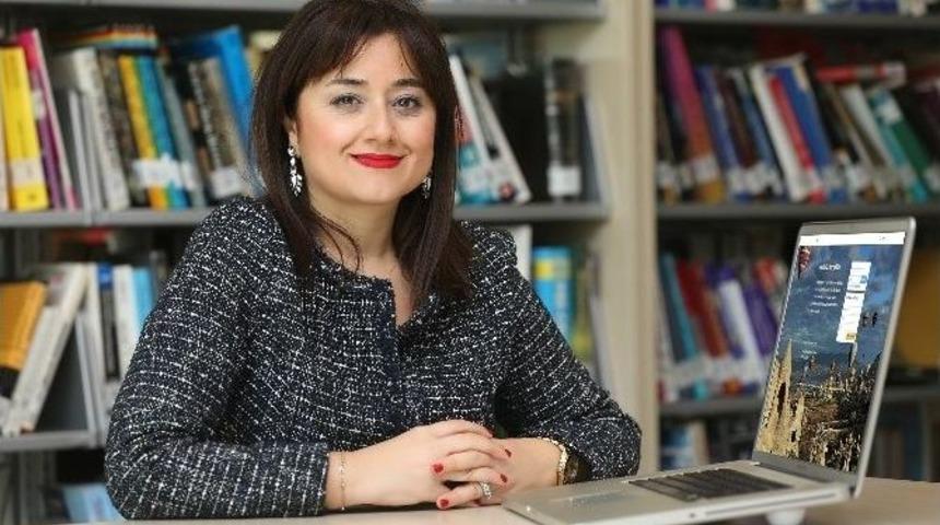 Adaylara &rsquo;&ouml;nce Karşınızdakini Dinleyin&rsquo; Tavsiyesi
