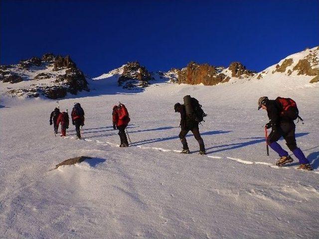 Ereğli’nin İl Olması İçin Zirveye Tırmandılar