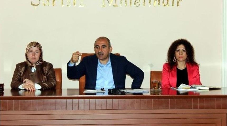 Belediye Meclisi Olağan&uuml;st&uuml; Toplandı