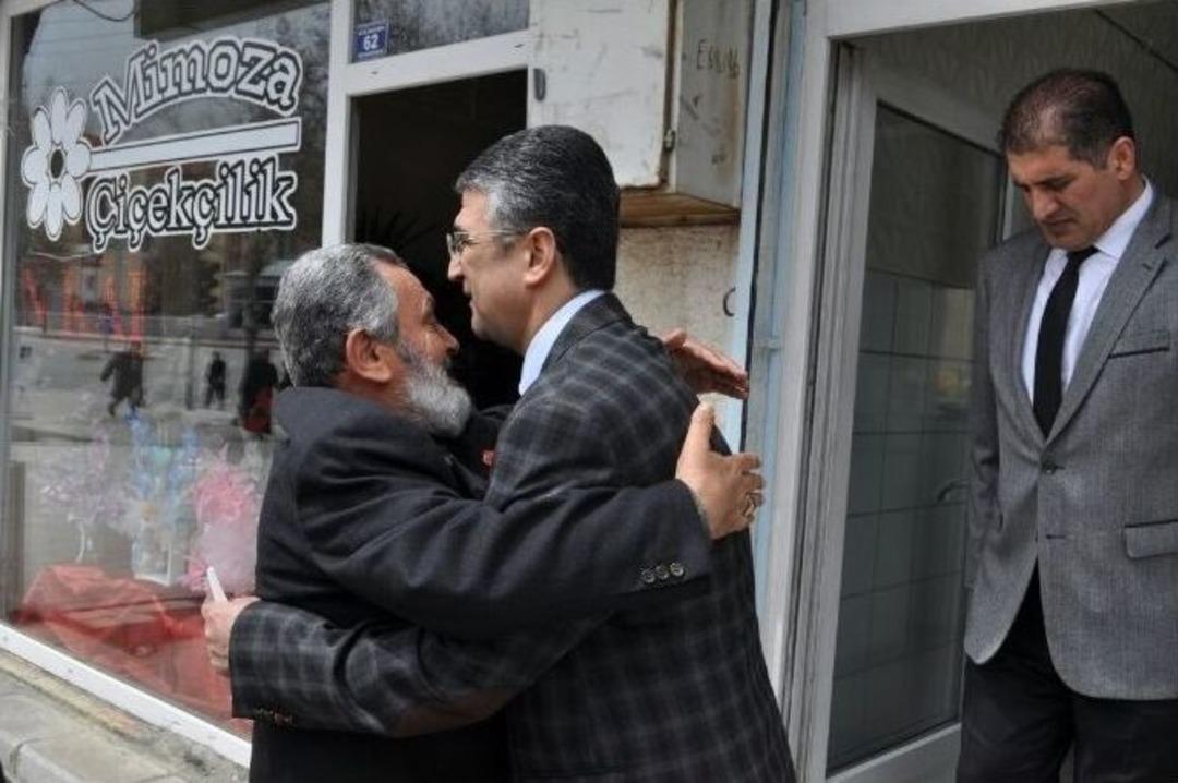 Mhp Milletvekili Adayları Prof. Dr. Aydın Ve Kaya Paland&ouml;ken&rsquo;de Esnafı Ziyaret Etti