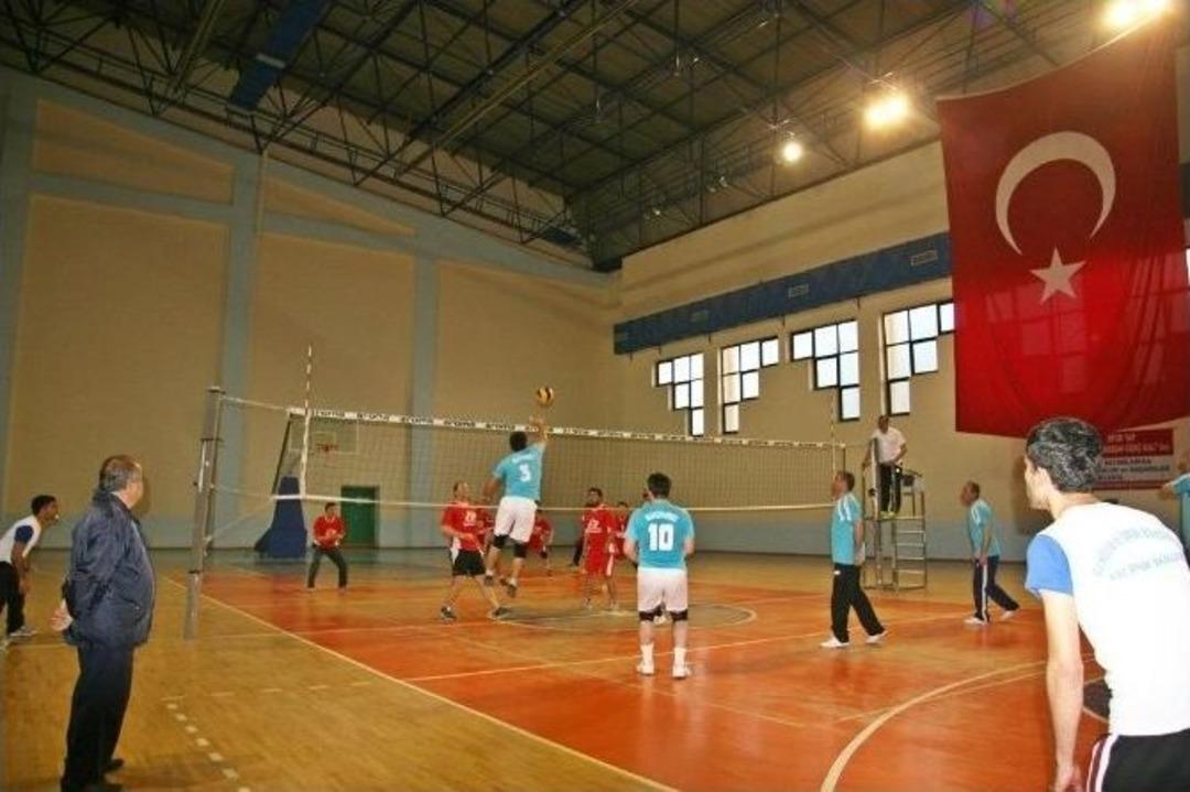 Kurumlar Arası Voleybol Turnuvası Tamamlandı