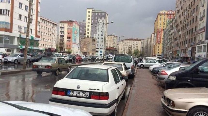 Kayseri&rsquo;de Dolu Yağdı