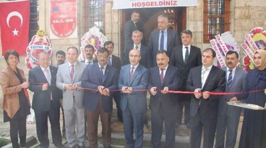 &ldquo;tarım Ve İnsan&rdquo; Konulu Fotoğraf Sergisi D&uuml;zenlendi