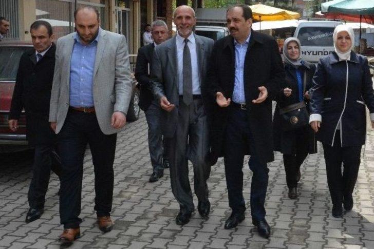 Ak Parti Trabzon Milletvekili Adayları Muhammet Balta Ve Ayse Sula Köseoğlu Pazarcı Esnafı İle Buluştu G2