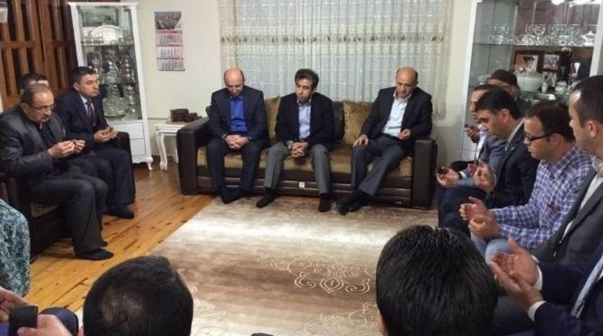 Bakan Işık, Dilovası&rsquo;nda Taziye Ziyaretleri Yaptı