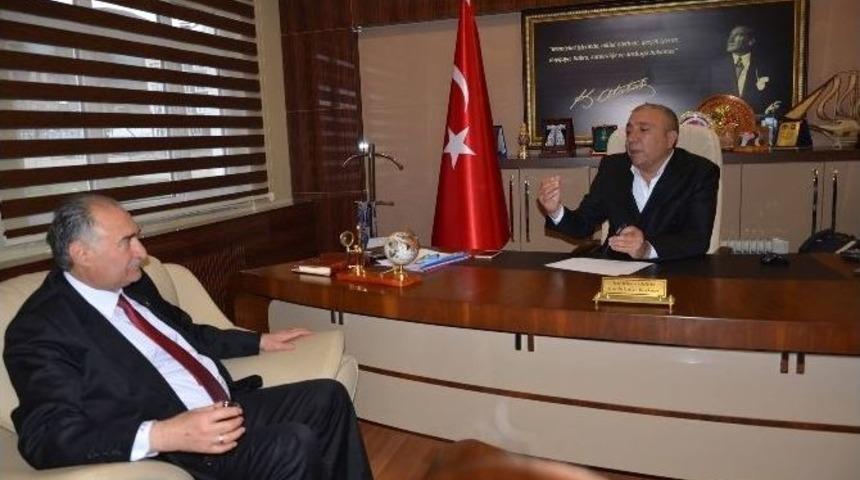 Ak Parti Milletvekili Yılmaz&rsquo;dan Chp&rsquo;li Başkan Kılı&ccedil;&rsquo;a Ziyaret