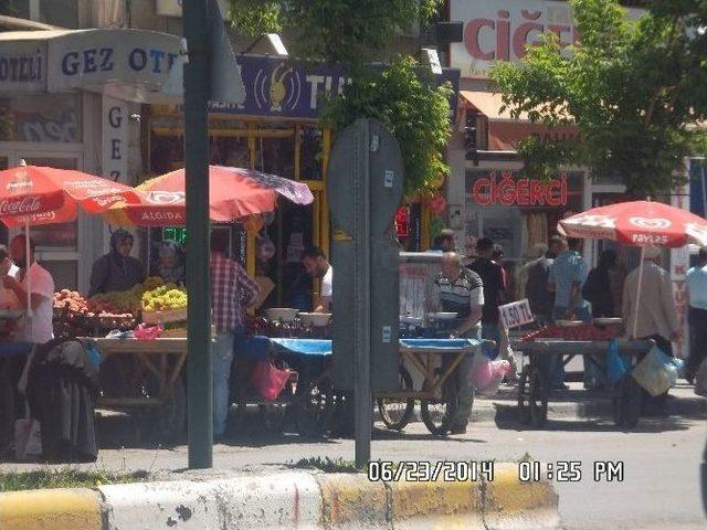 Kongre Caddesinde, Kaldırım Ve Yol İşgaline Son Verildi 2