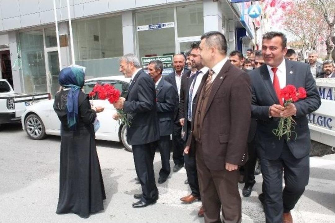 Milli İttifak Adaylarını Tanıttı