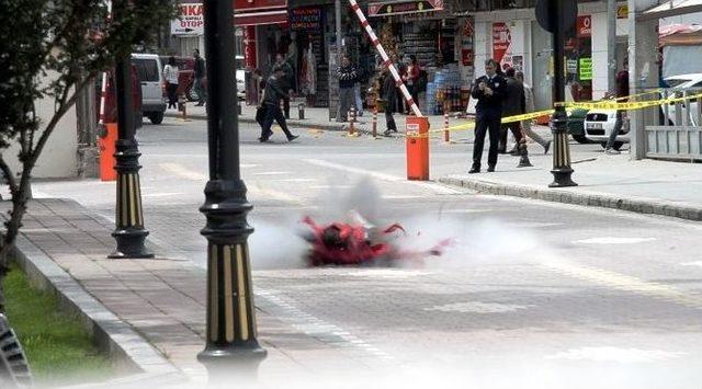 Malatya Valiliği Önünde Şüpheli Paket Paniği 1