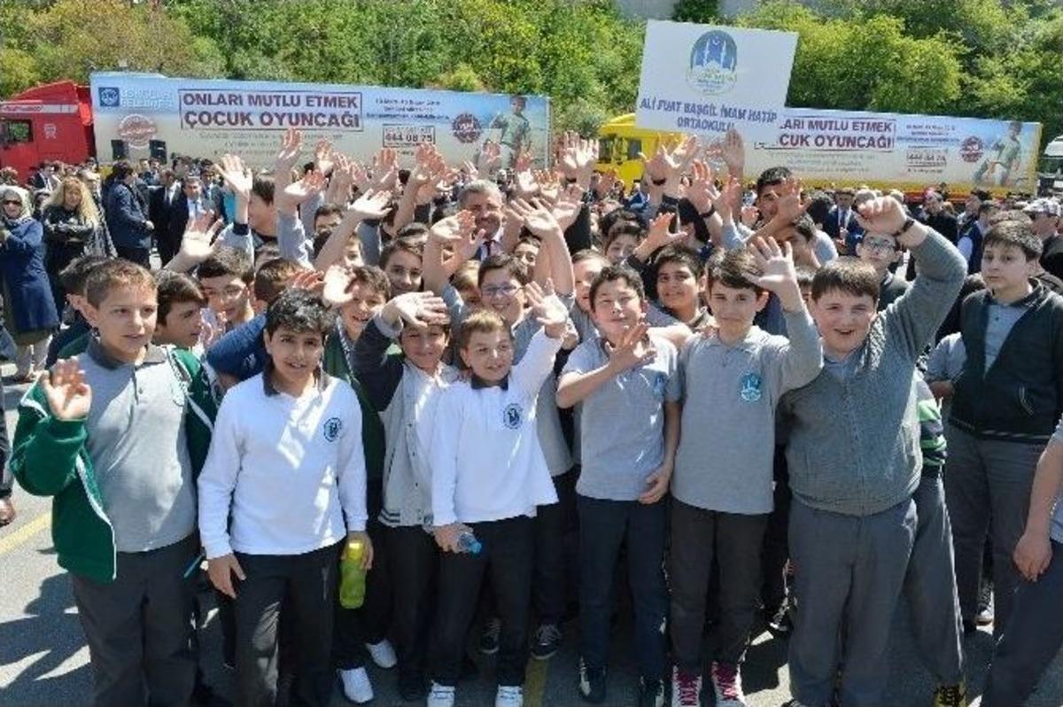 M&uuml;lteci &Ccedil;ocukların 23 Nisan Hediyesi 7 Tır&rsquo;la Yola &Ccedil;ıktı