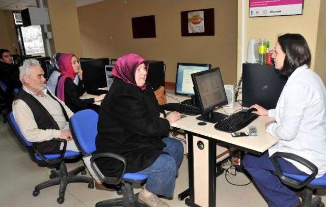 63 Yaşında Bilgisiyar Kursunda 1