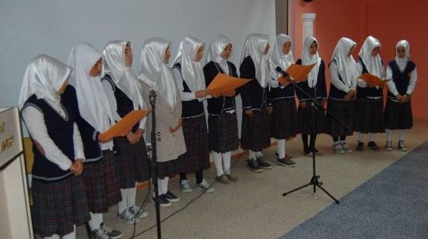 Samsatlı İmam Hatip &Ouml;ğrencileri Kutlu Doğumu Coşkuyla Kutladı