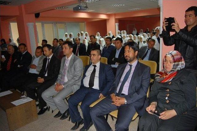 Samsatlı İmam Hatip Öğrencileri Kutlu Doğumu Coşkuyla Kutladı