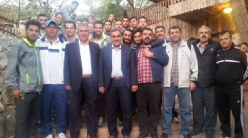 Yeşilyurt&rsquo;ta Hem Kutlama, Hem Anlaşma