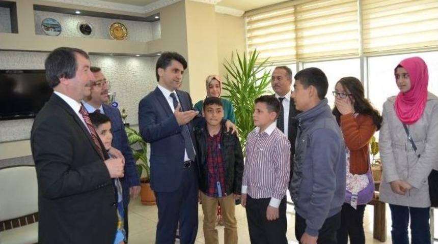 Belen&rsquo;de Başarılı &Ouml;ğrenciler İstanbul - &Ccedil;anakkale Gezisi İle &Ouml;d&uuml;llendirildiler