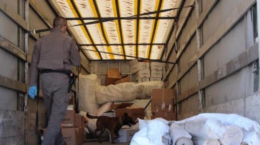 Bolu'da 10 Bin Paket Ka&ccedil;ak Sigara Ele Ge&ccedil;irildi