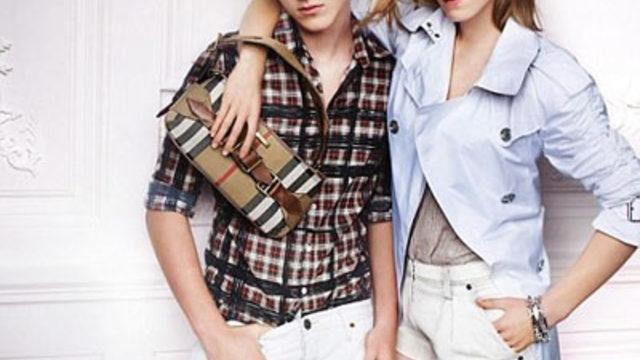 Emma Watson'dan Kardeşe Destek