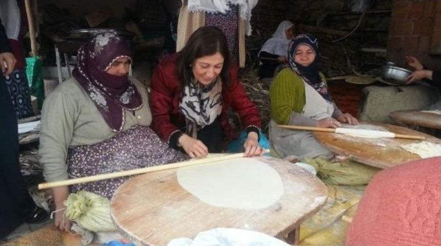 Ak Parti &Ccedil;orum Milletvekili Adayı L&uuml;tfiye İlksen Ceritoğlu Kurt;