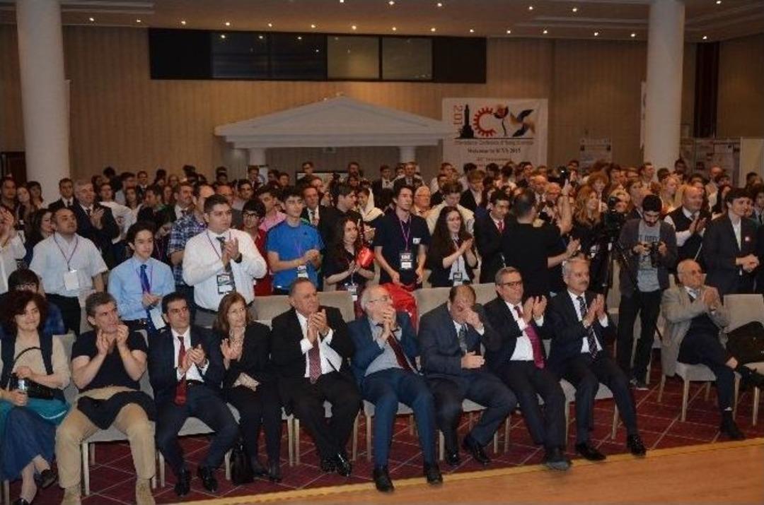 Gen&ccedil; Bilim İnsanlarından T&uuml;rkiye &Ccedil;ıkarması