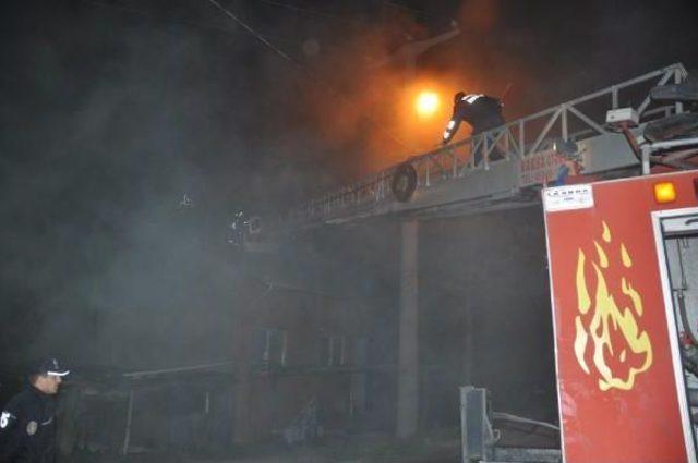 Kütahya da Tek Katlı Ev Alev Alev Yandı 2