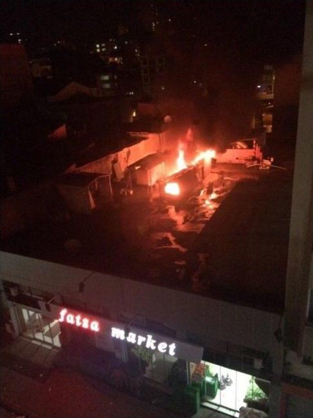 Fatsa&rsquo;da Market Yangını 1