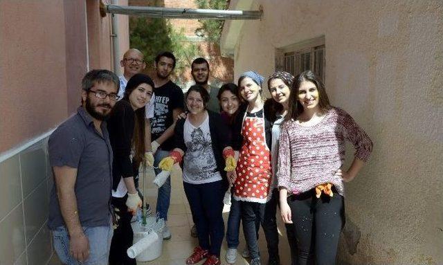 Tog &Uuml;yelerinden Ticaret Borsası B&ouml;lcek İlk Ve Ortaokulu&rsquo;nda Boyama Şenliği 1