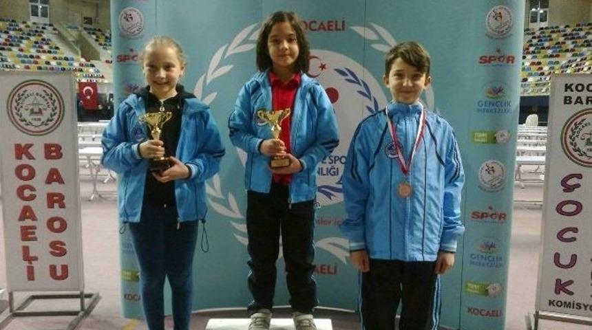 Kağıtsporlu Satran&ccedil;&ccedil;ılar Madalyaları Topladı
