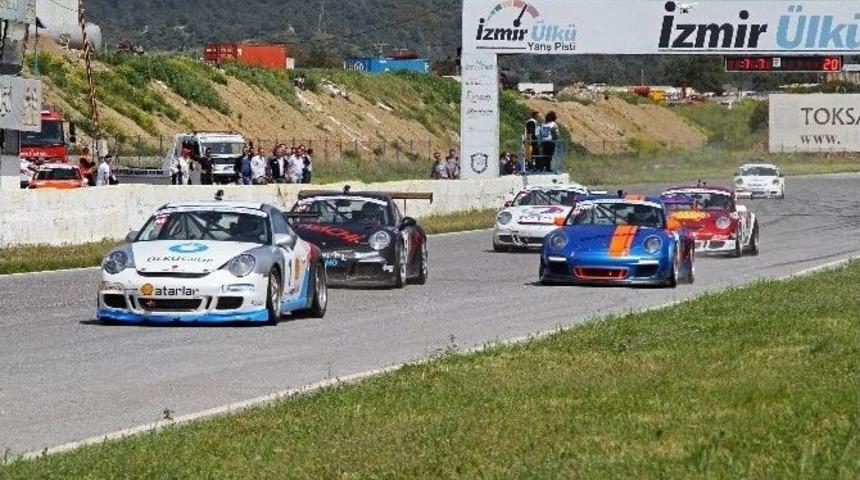 Pistte Kıran Kırana M&uuml;cadele